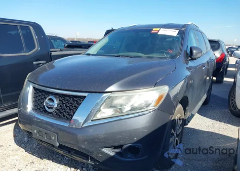 2013 Nissan Pathfinder Sv z USA, uszkodzony, nr VIN 5N1AR2MM1DC668845